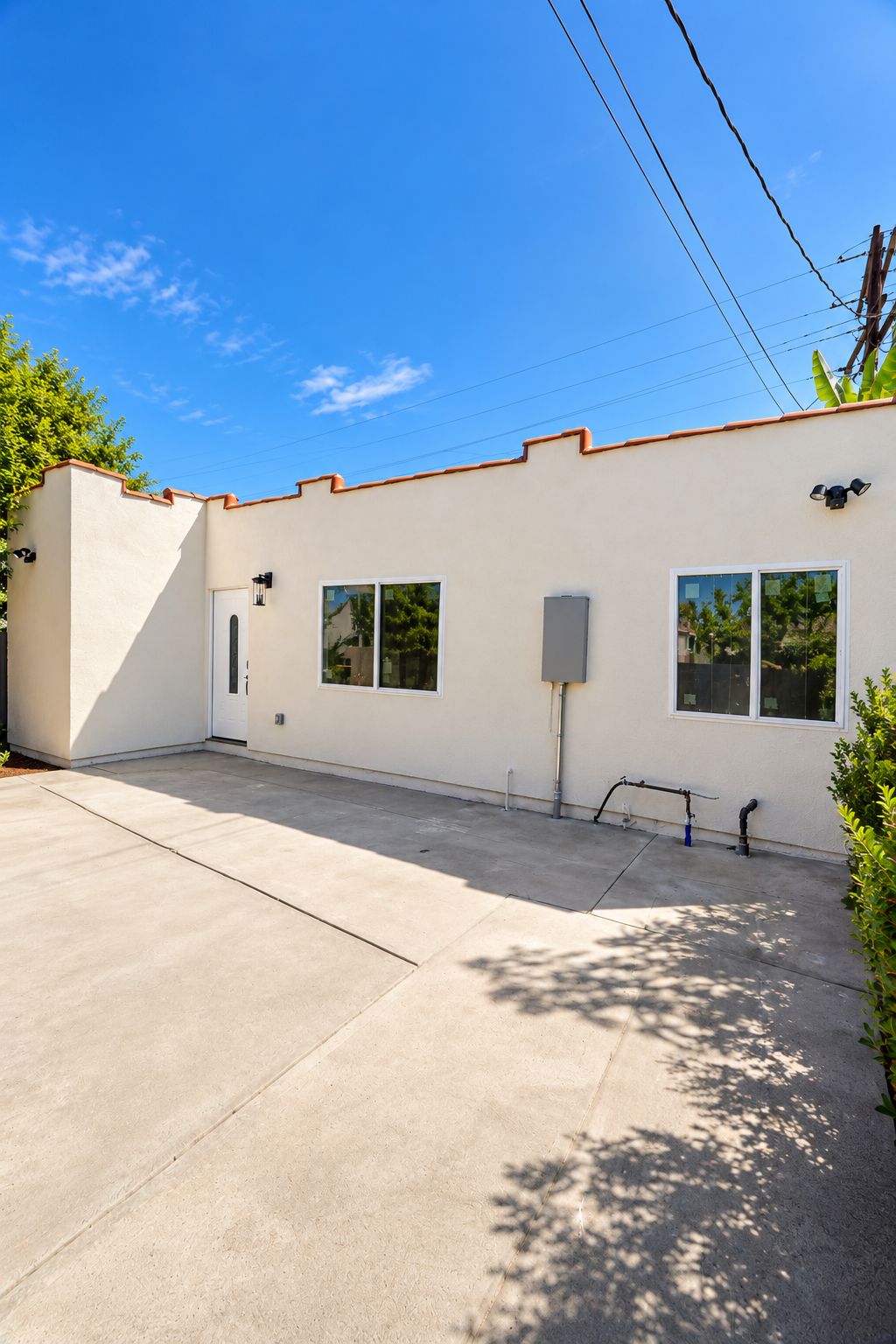 E 77th St, Los Angeles — Project photographs — project photo 1