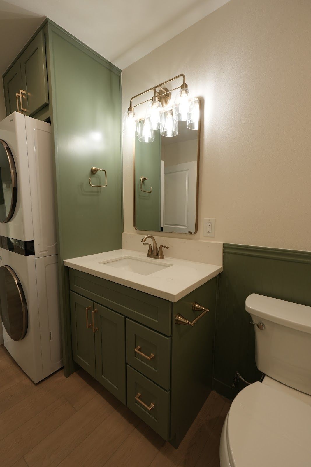 E 77th St, Los Angeles — Finished interior — project photo 3