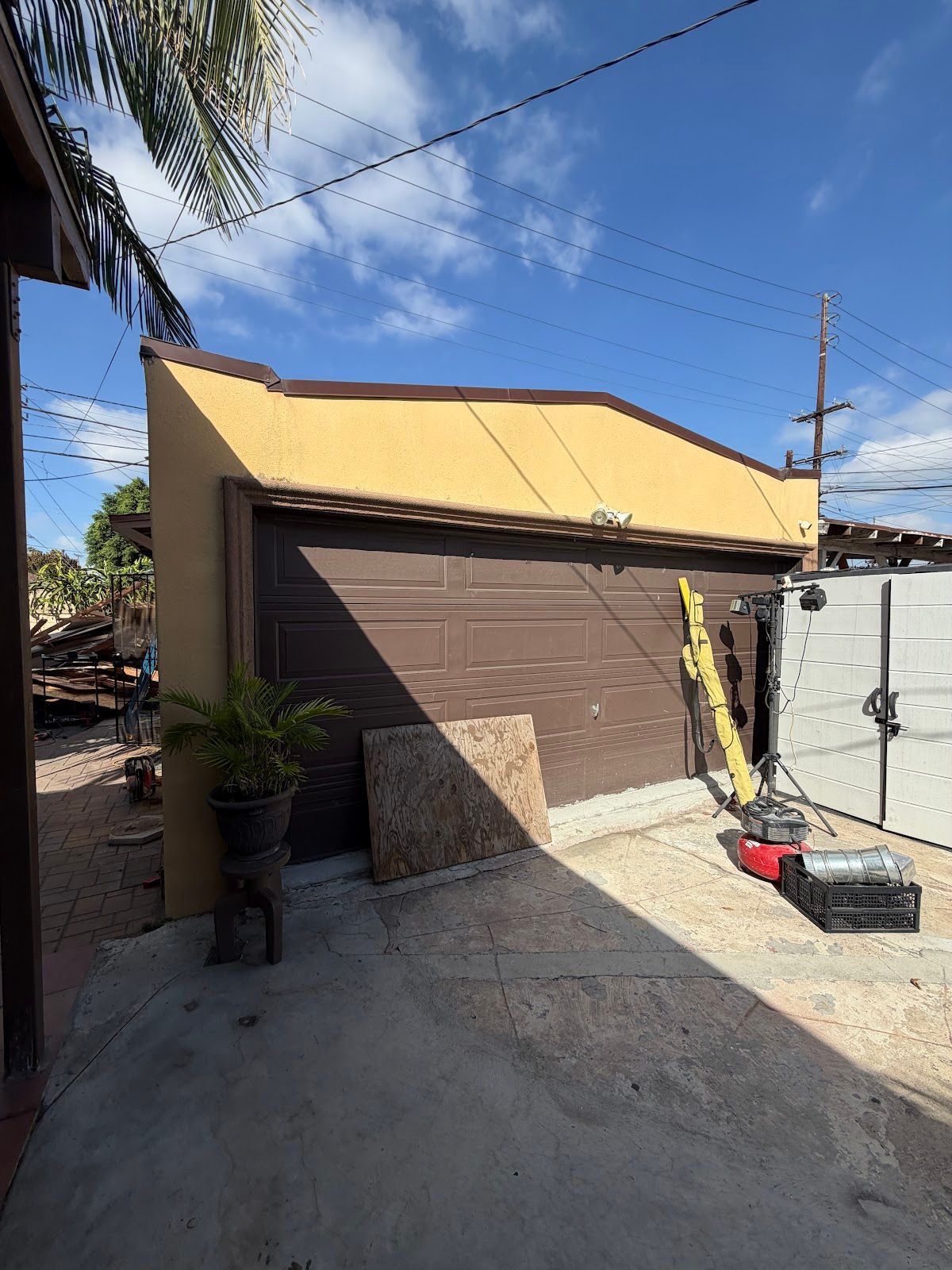 Pace Ave, Los Angeles — Breaking Ground — project photo 1