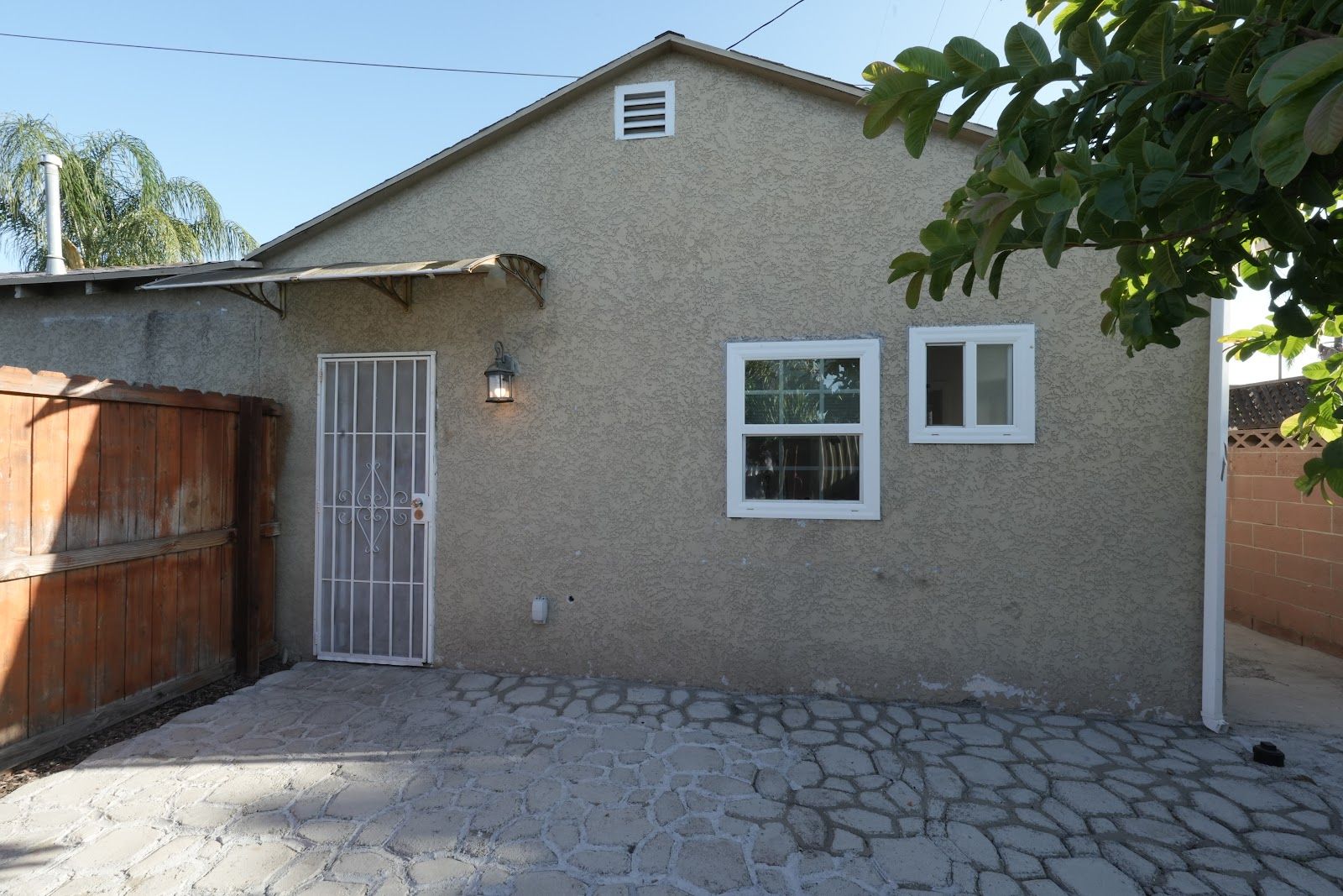 Maidstone Ave, Norwalk — Finished interior and exterior — project photo 4