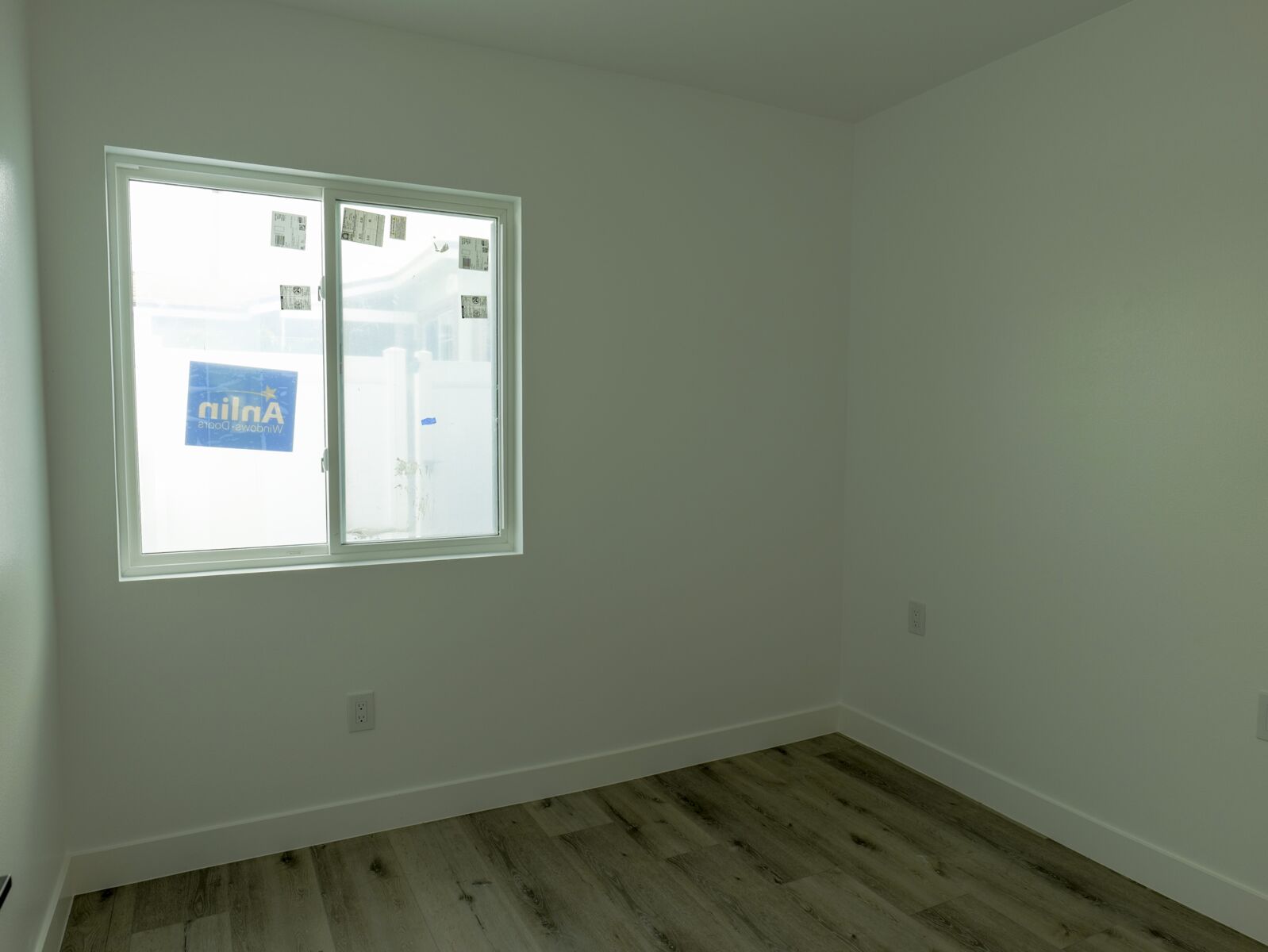 El Segundo Blvd Garage Conversion - Photo 12