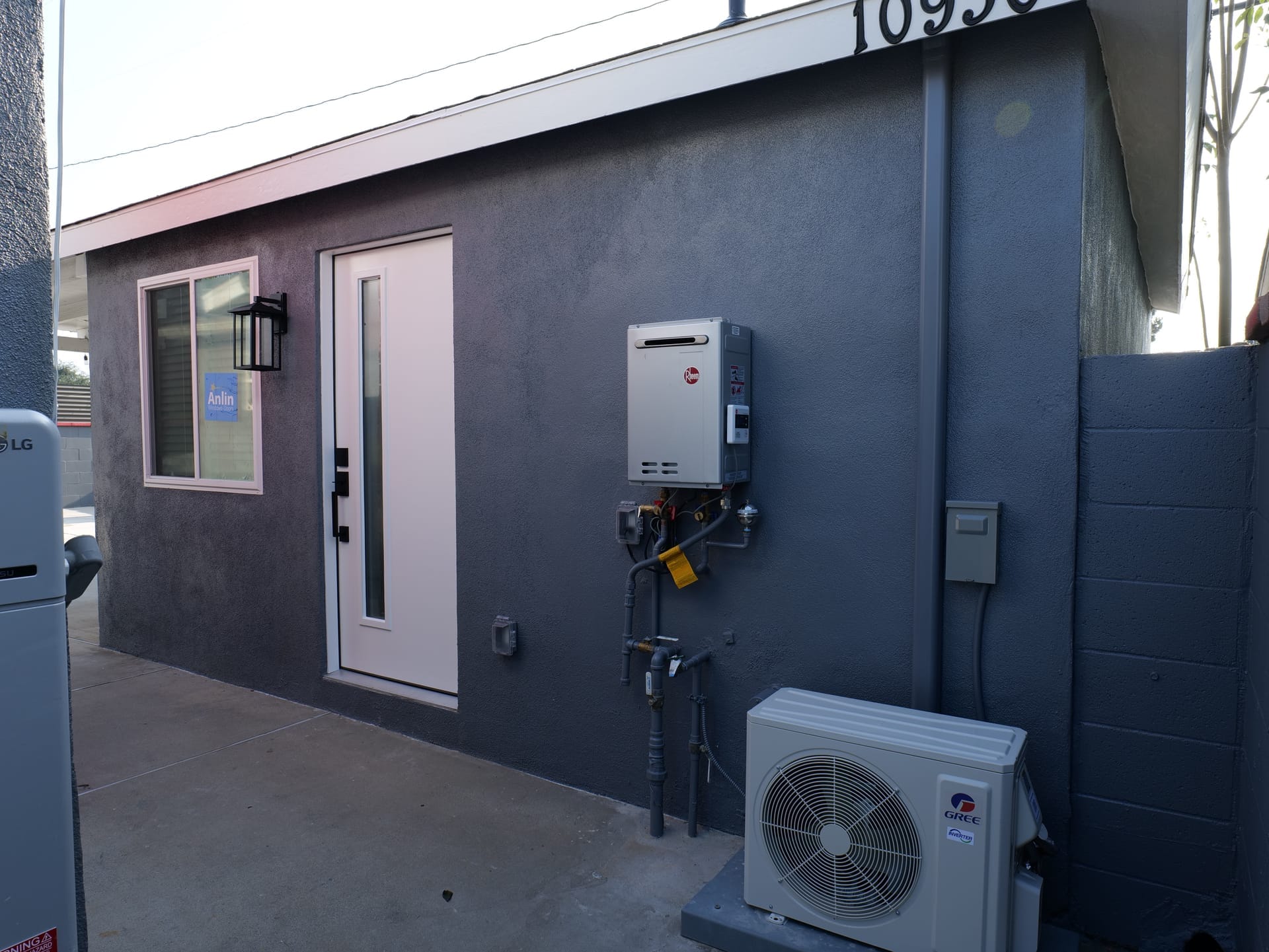 Adrian's Whittier ADU exterior